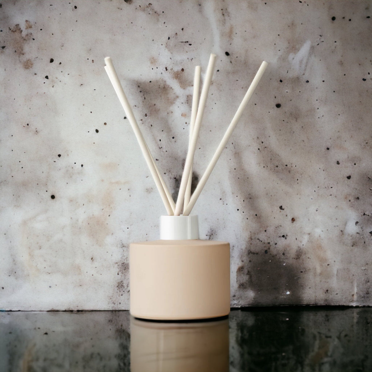 Natural Color Matte Reed Diffuser | Bottle & Reeds Included
