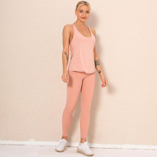 Seamless Yoga Set with an All-in-One Tank-Bra